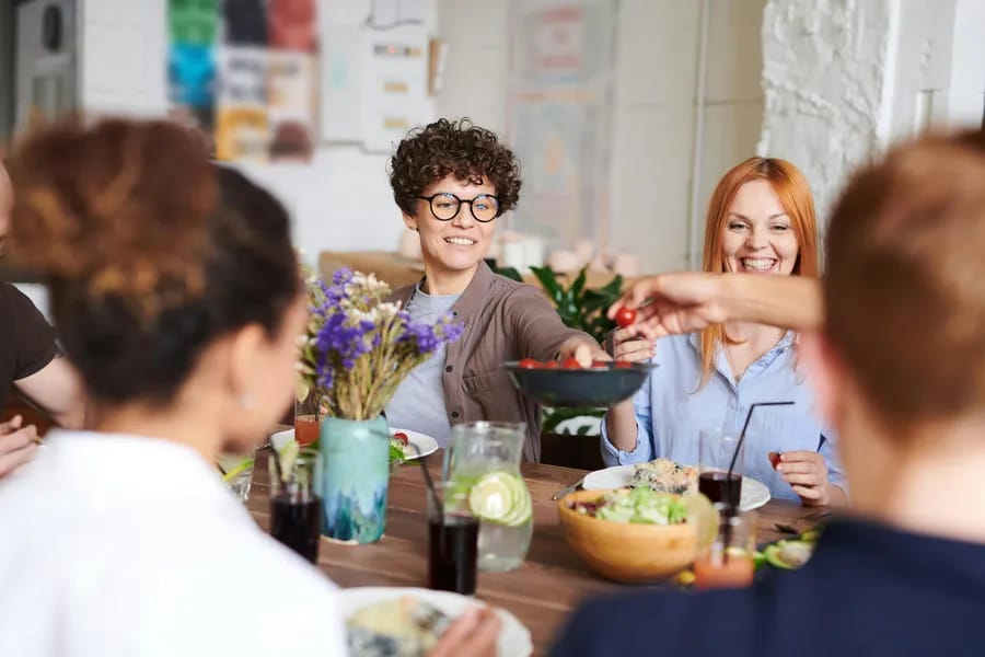 Verbinding: waarom goede relaties je gezondheid beschermen en hoe je daaraan werkt